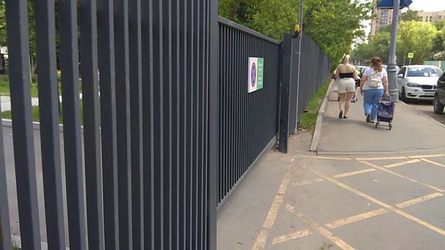 Забор детской поликлиники № 7 и ремонт поликлиники № 69 (29.05.2024)