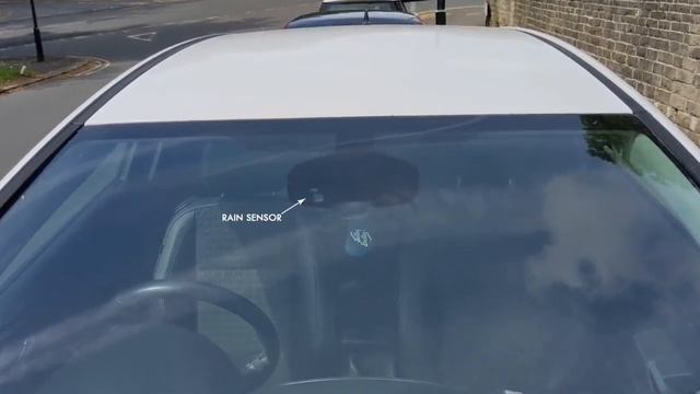 13265017 OPEL ASTRA GTC COUPE WINDSCREEN WITH RAIN SENSOR BRACKET смотреть онлайн