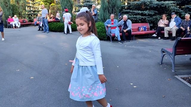 СЕЛЕН, СЕЛЕН! ТАНЦЫ ХАРЬКОВ УКРАИНА СЕНТЯБРЬ 2023 смотреть онлайн