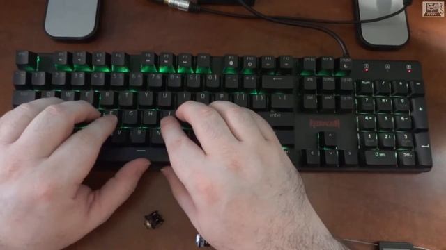 "Low ProFail" failed keyboard mod (Redragon K589 Shrapnel - Outemu Silent Sky - Razer PBT Keycaps) смотреть онлайн