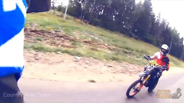 ТОП УХОДОВ ОТ ДПС | ПОГОНИ ЗА МОТОЦИКЛАМИ смотреть онлайн