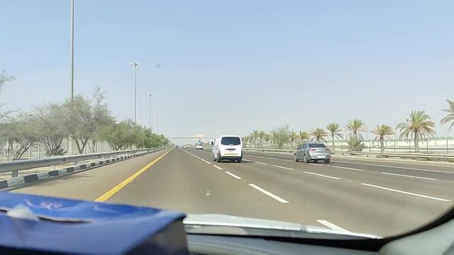 Дорога из Абу-Даби в Дубаи свободна ПЛР тест не нужен . смотреть онлайн