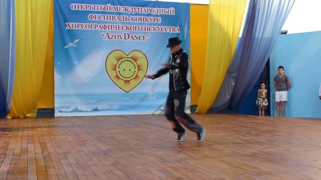 Вадим Ящук -" Джексон " смотреть онлайн