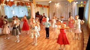 Танец "Мы самые большие слоники"