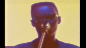 Grace Jones - Warm Leatherette (Live 1982)
