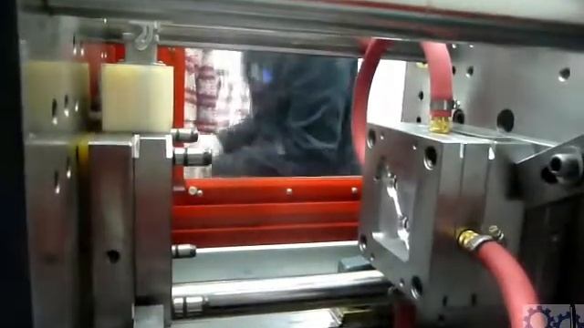 Эксперимент по литью линз в полуавтоматическом режиме смотреть онлайн