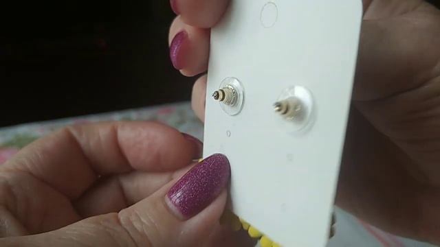 Жёлто-оранжевый радует взор. смотреть онлайн