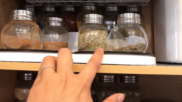 Simple and Easy Spice Cabinet Organization смотреть онлайн
