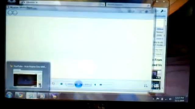 Dell Mini 10v Netbook--Windows 7 Aero- 3D Flip