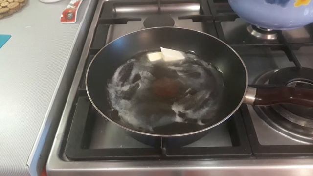 What Else Can It Cut? - More Egg Slicer Life Hacks смотреть онлайн