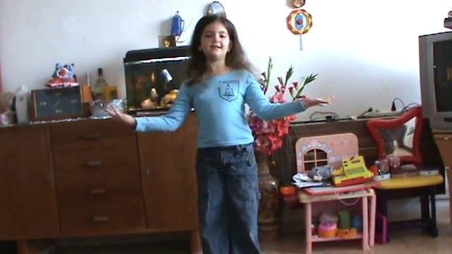 Песня "Кудряшки" в исполнении Карины смотреть онлайн