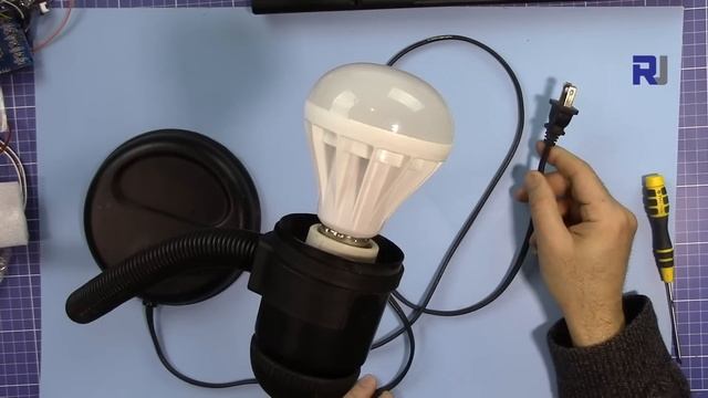 How to use 5V Relay with Arduino to turn ON and OFF AC bulb or DC load смотреть онлайн