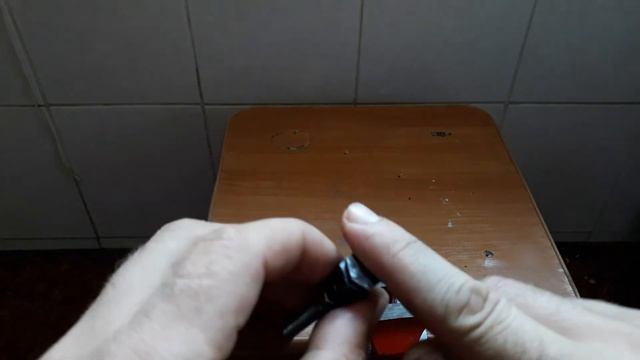 Собираем 3D принтер #11: Головка болта М8 не влазит? Обрежем! смотреть онлайн