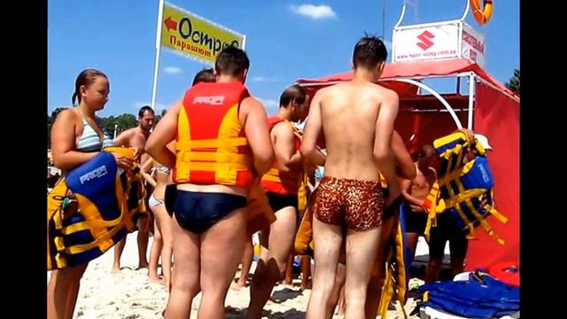 Черное море, лето - 2013, пляж, песок, отдых. Украина, Железный Порт. смотреть онлайн