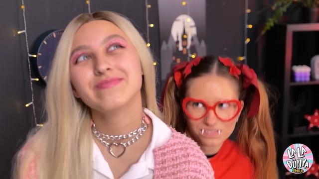 ? Çocuk Vampire Barbie Dadı! La La Dünya Emoji'den Ebeveynlik ve Vampir Makyajı Hack'leri смотреть онлайн