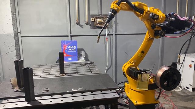 РОБОТ TECHNORED