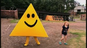 Mister Maker Comes to Town: The Shapes Dance