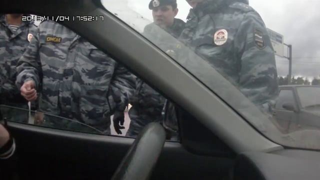 Москва садовод ОМОН шмонают всех кавказцев 04.11.2013 смотреть онлайн