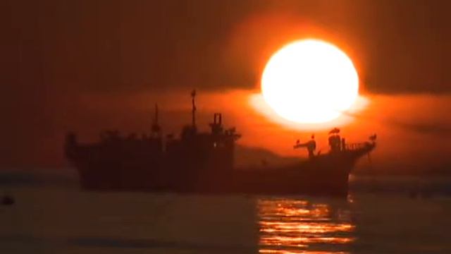 Kunashir island. The scoon on sunset 2 - о.Кунашир. Шхуна на закате 2 смотреть онлайн