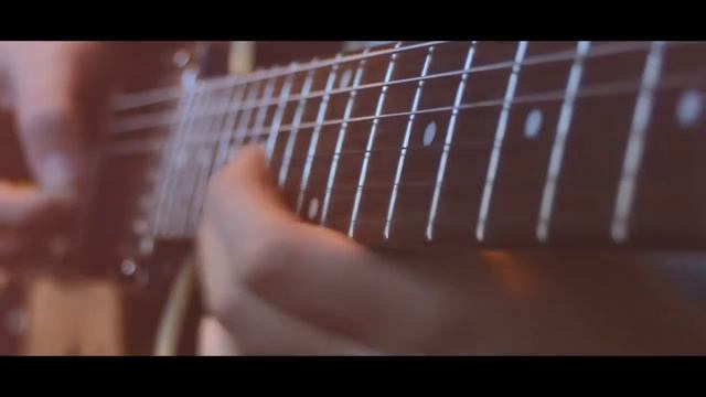 Epiphone ES-335 + Boss DD-5 смотреть онлайн