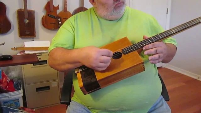 4 string Undercrown Acoustic Guitar смотреть онлайн