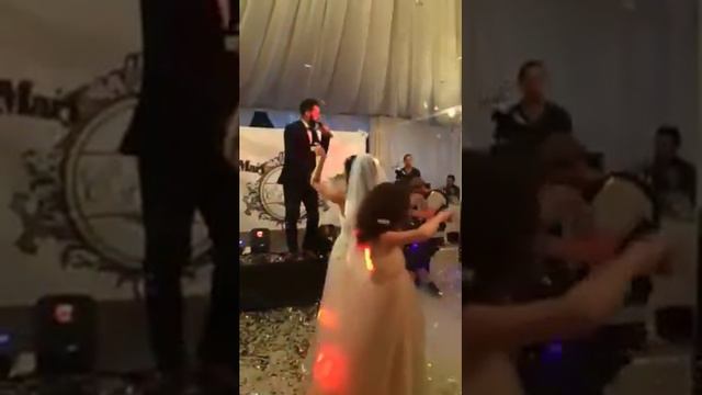 Свадьба Года. Edgar Ti женился и подарил песню своей невесте!!! смотреть онлайн