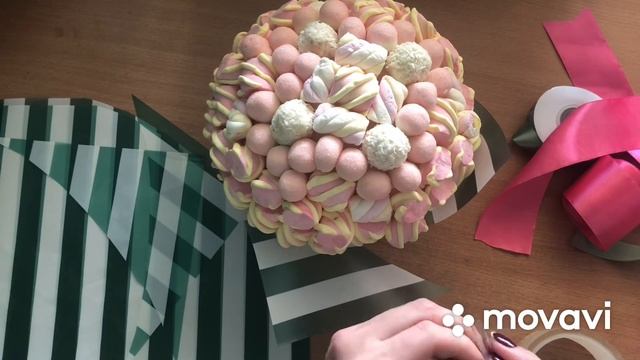 Букет из маршмеллоу, мармелада и Raffaello. смотреть онлайн