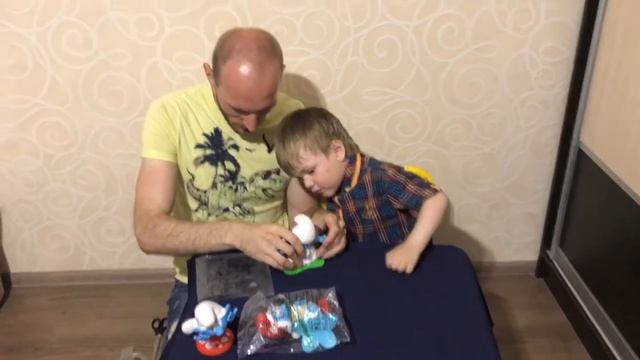 РАСПАКОВКА ИГРУШЕК ЛОЛ смурфики затерянная деревня собираем коллекцию danny kids show смотреть онлайн