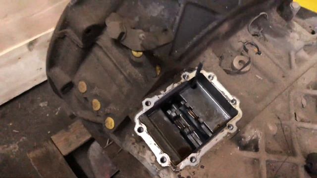 Купить комплект для переделки из гидро кулисы в тросовую MAN TGA КПП ZF Разборка Грузовиков Тягаче смотреть онлайн