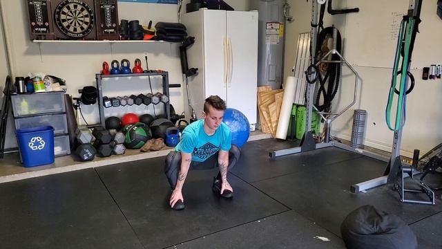 Bootstrap Squats смотреть онлайн