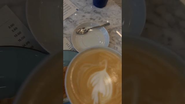 где выпить вкусный кофе в Тбилиси?📍Konstantine Marjanishvilis Street, 7 #travel #georgia #tbilisi смотреть онлайн