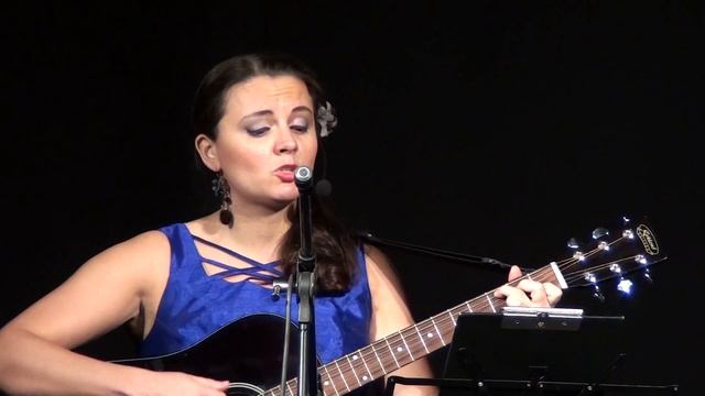 Рижский театр песни "Этюд" "Там за окном" исп. Анна Авдеева, слова и музыка Ю.Тихомиров смотреть онлайн