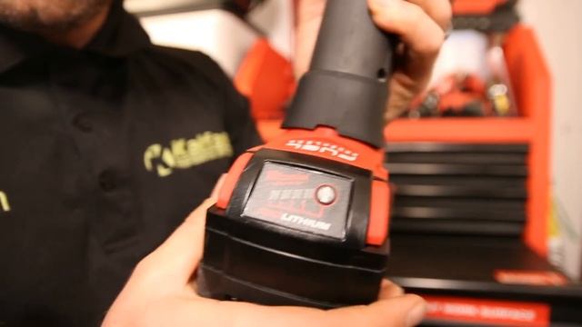 Sharpening Landscaping Tools | Milwaukee Angle Grinder & FLAPPER Wheel | Cut Off Discs EXPLODE смотреть онлайн