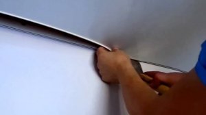 Как самому натянуть  натяжной потолок.