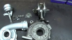 Замена картриджа турбины Volkswagen T5 двигатель 2,5