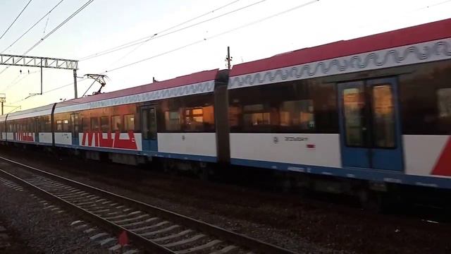 2 года МЦД! Электропоезд ЭГ2Тв-032 «ИВОЛГА-2.0» сообщением «Лобня» - «Одинцово» на о.п. «Марк» МЦД- смотреть онлайн