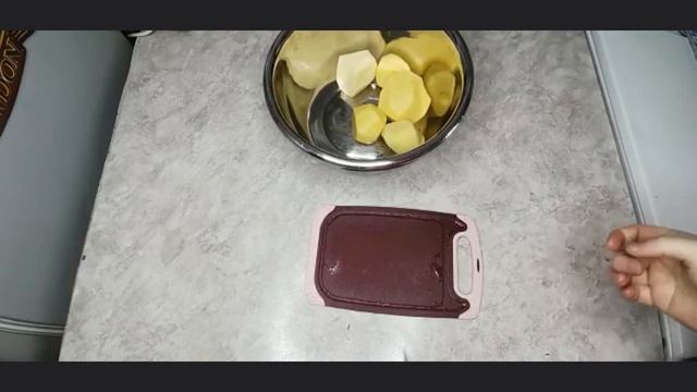 ВКУСНЫЙ ПИРОГ С КАРТОШКОЙ И ФАРШЕМ смотреть онлайн