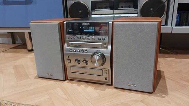 AIWA XR-EM71 смотреть онлайн