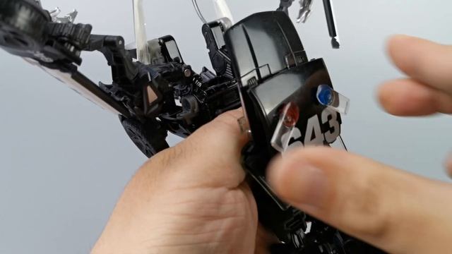 【SimplifyTransform - Barricade】Transformers Masterpiece movie Series MPM5 Barricade car robot toys смотреть онлайн