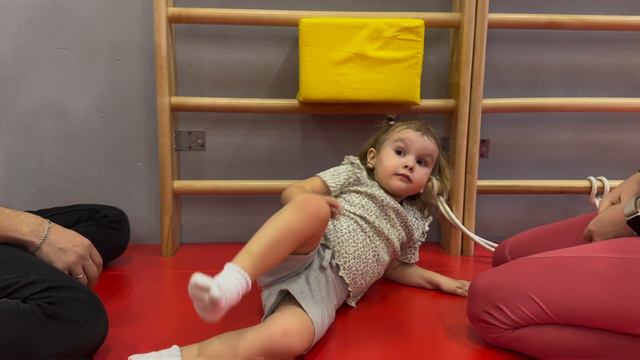 SenyaVlog. Гимнастика. Развлекаемся смотреть онлайн