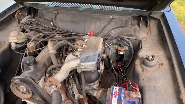 I bought a mad max 78 Ford Capri with a 2ltr Volvo motor! смотреть онлайн