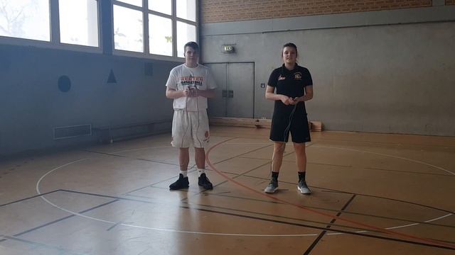 Hertener Löwen Corona Camp Training U12 und U14 Woche 2 Training 2 смотреть онлайн