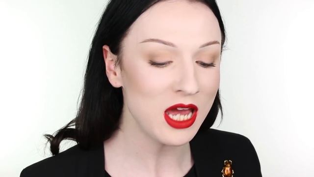 LISA ELDRIDGE VELVET LIPSTICK REVIEW | JOHN MACLEAN смотреть онлайн
