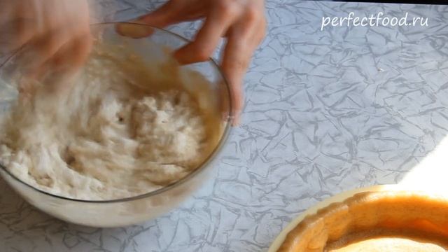 Песочный пирог с творогом и ягодами. Рецепт без яиц смотреть онлайн