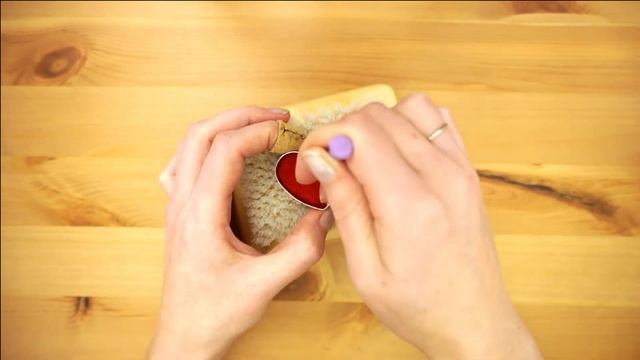 Learning to Needle Felt - Heart Garland Tutorial смотреть онлайн