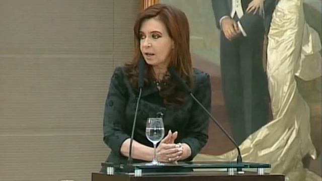 13 de JUN. Almuerzo en honor del Secretario General de la ONU, Ban Ki-moon. Cristina Fernández смотреть онлайн