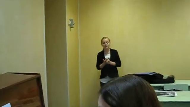 За грибами в лес девицы. поёт Катя Умришова 16 лет смотреть онлайн