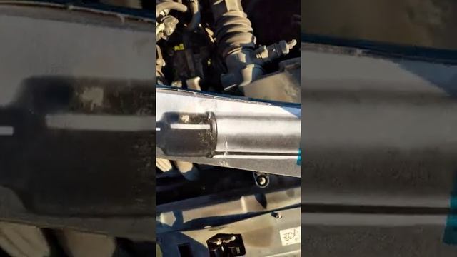 Загорелся Чек# двигатель троит# пропуски зажигания #замена катушки зажигания # приора #ремонт смотреть онлайн