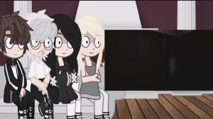 Реакция Зайчика на Антона как Валера Гостер (ребенок в жёлтом) 1/2