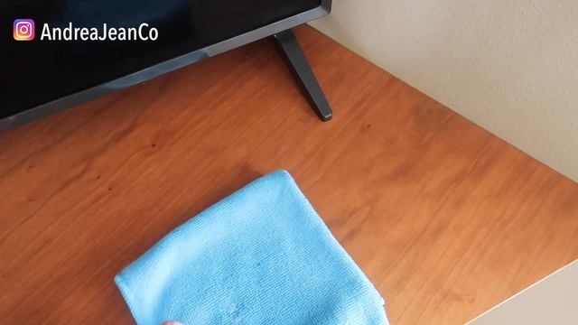 How to Safely Clean FLAT SCREEN TV (LED, Plasma, LCD) | Andrea Jean смотреть онлайн